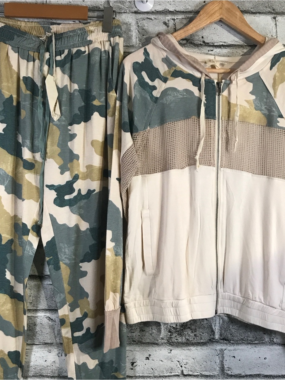 NWT Two Pc.  4 Season Cotton Knit Zip Front Hoodie & Matching Joggers